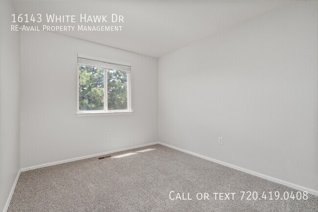 Building Photo - 16143 White Hawk Dr