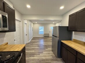 Building Photo - 39 High St