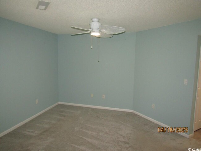 Building Photo - 4230 Pinehurst Cir
