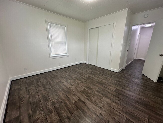 Building Photo - 78 Garrow Rd