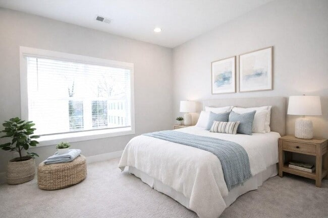 Building Photo - 2475 Sycamore Rd NW