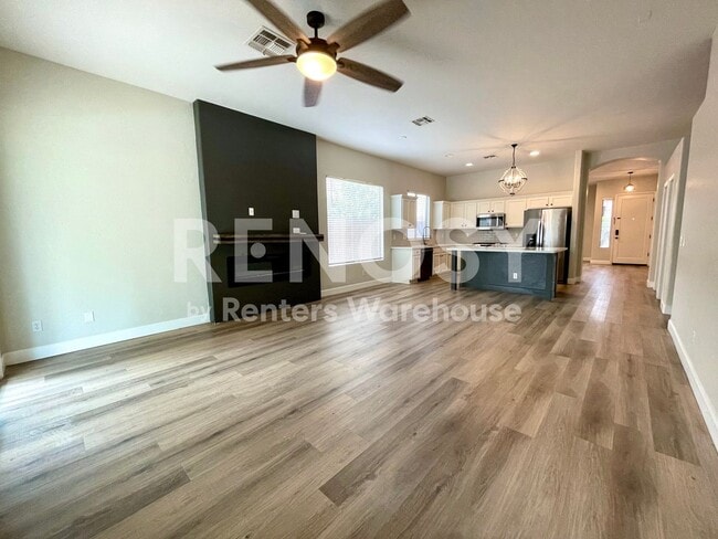 Building Photo - 637 W Citrus Way