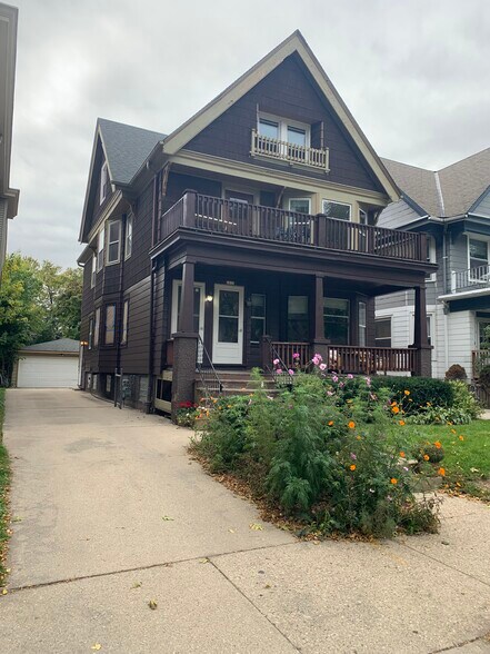 Building Photo - 2831 N Frederick Ave