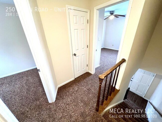 Building Photo - 250 Nixon Rd