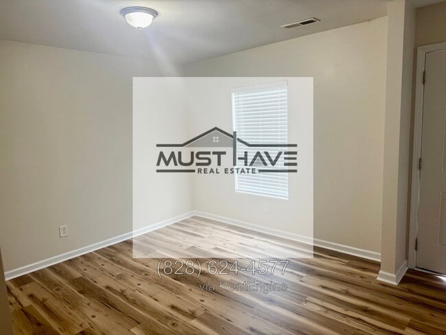 Building Photo - 15 Harvest Ridge Dr