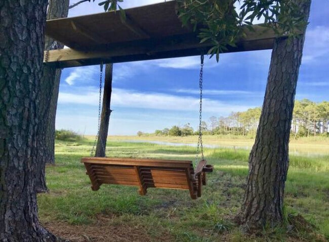 Building Photo - 462 Wind Mill Point Rd