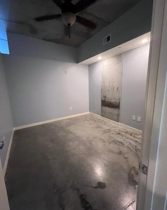 Building Photo - 335 W Ponce de Leon Ave