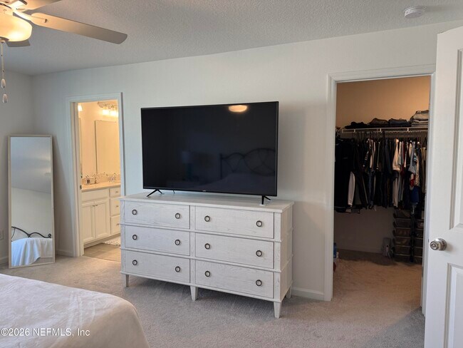 Building Photo - 72 Bramble Ct