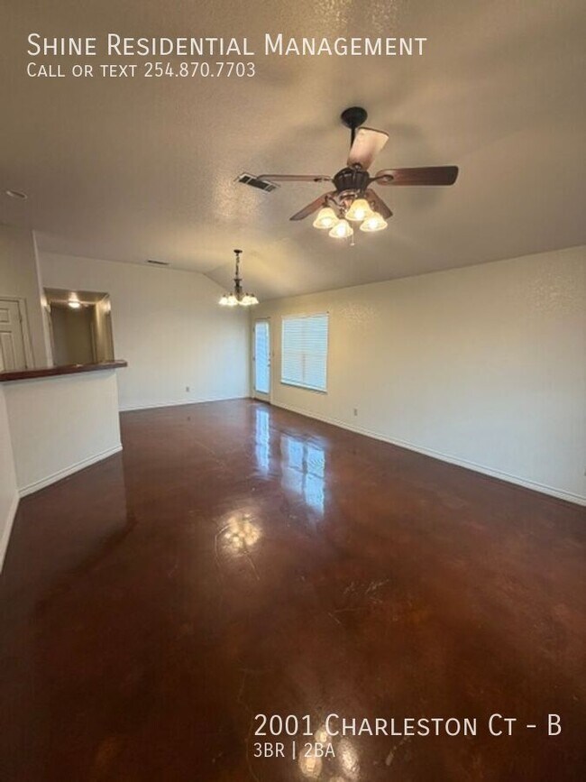 Building Photo - 2001 Charleston Ct