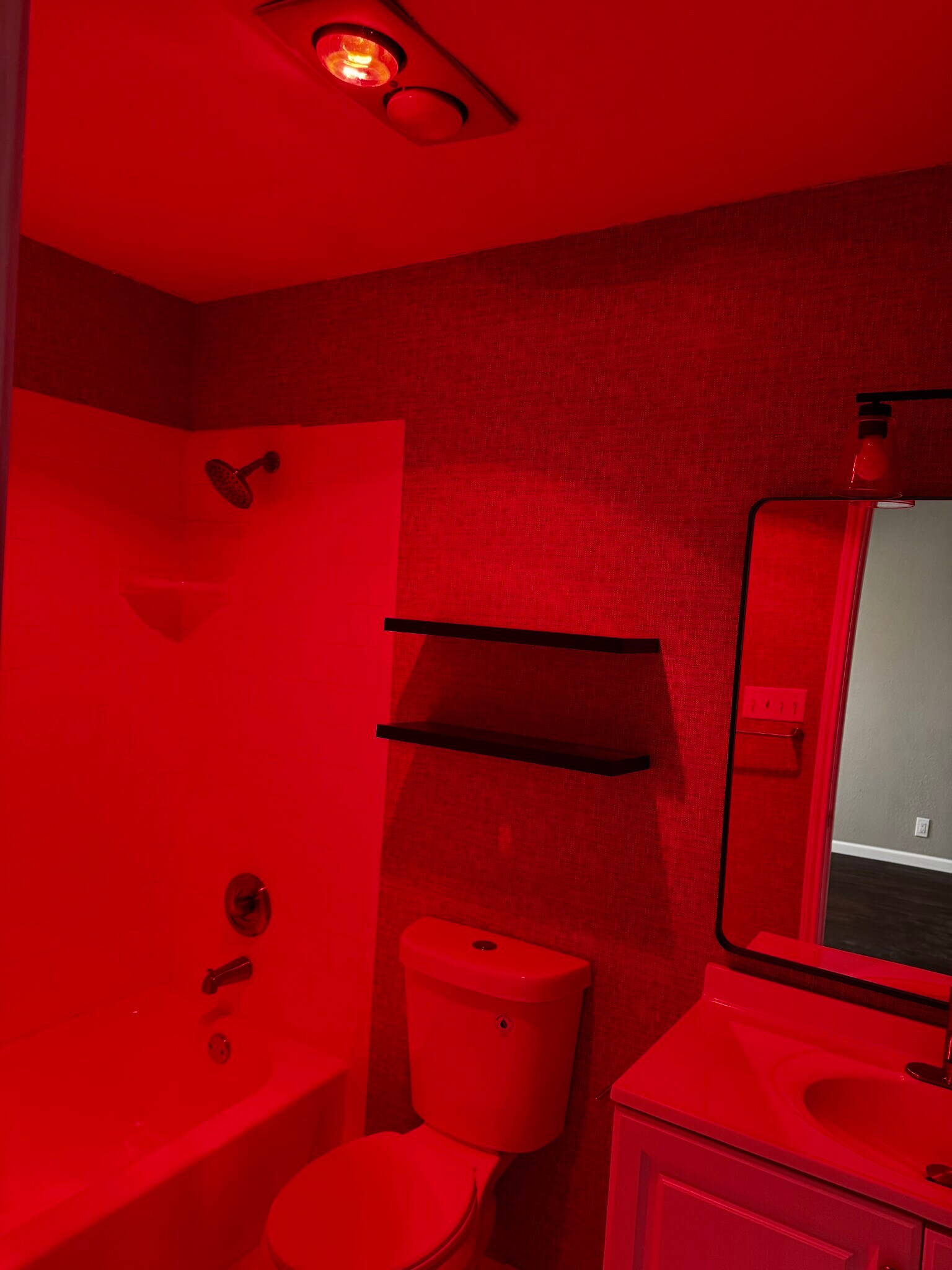 Building Photo - 6101 Parkwood Dr