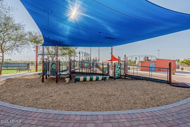 Building Photo - 8721 S 253rd Dr