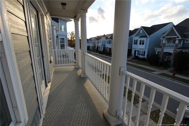 Building Photo - 1245 Russet Ln