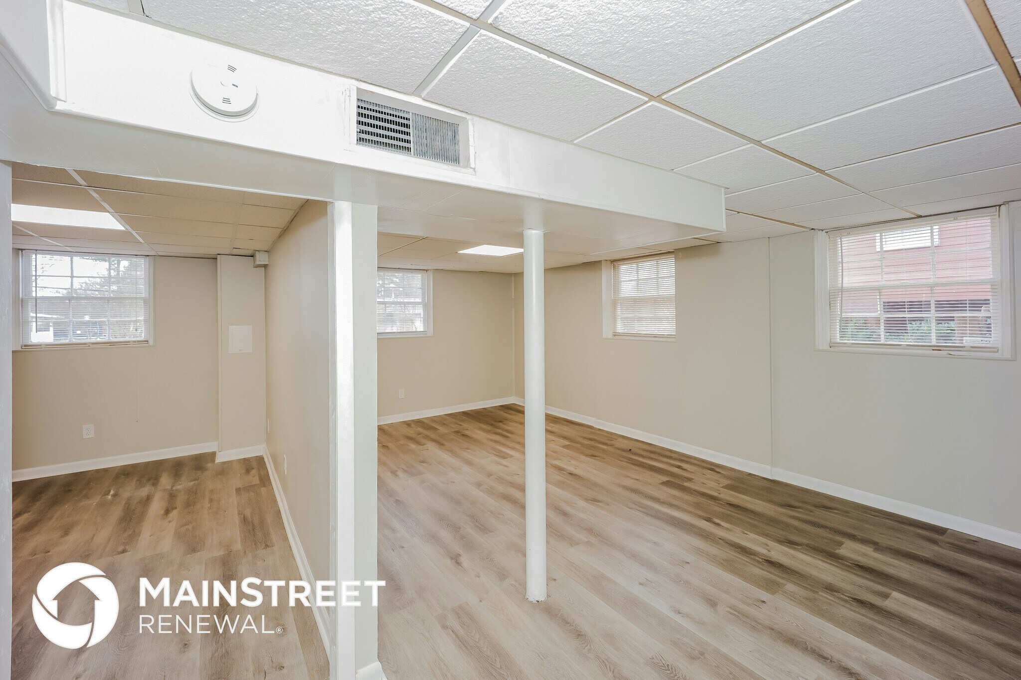 Building Photo - 6937 Doncaster Rd