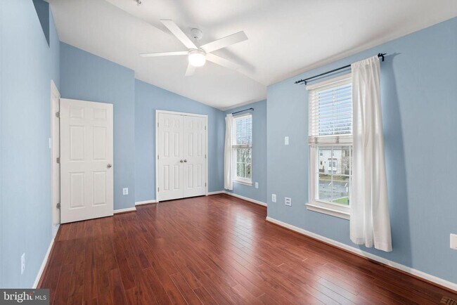 Building Photo - 2423 Bolton Ln