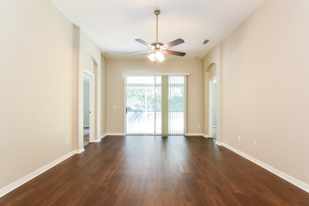 Building Photo - 9732 White Barn Way