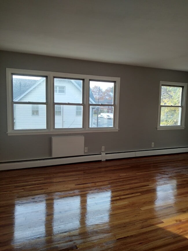 Building Photo - 720 Westfield Ave