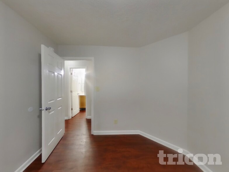 Building Photo - 7850 Harshaw Dr