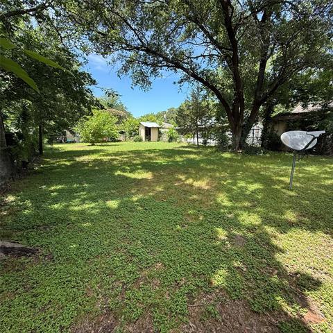 Building Photo - 1306 Liveoak Ave