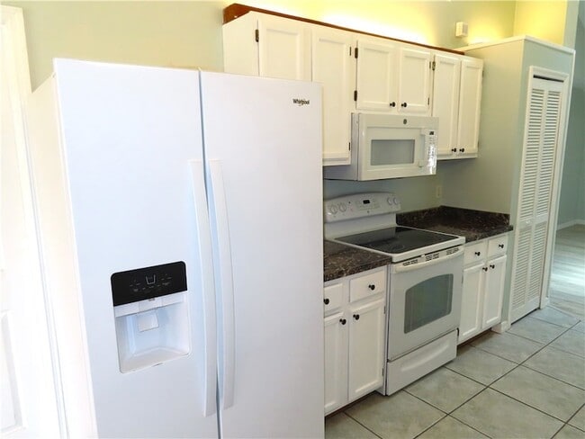 Building Photo - 110 Melton Ave