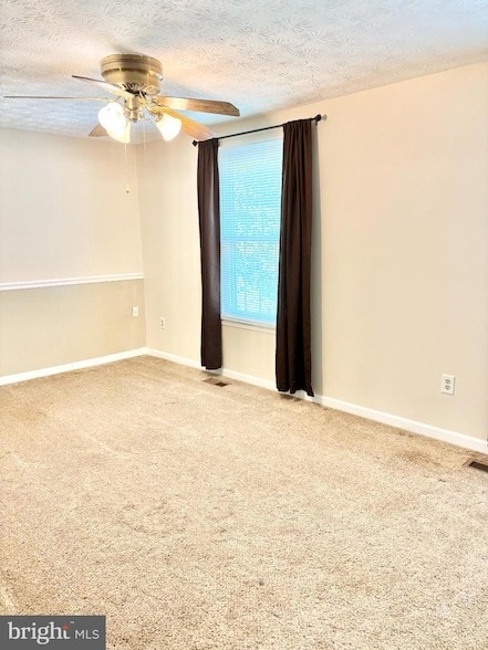 Building Photo - 1436 Point O Woods Ct