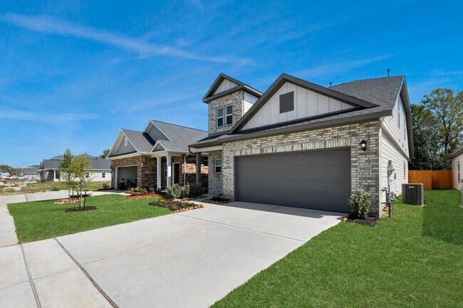 Building Photo - 15523 Foresail Ln