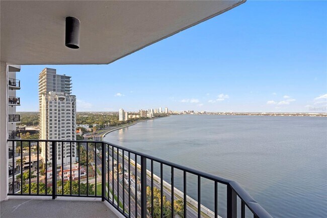 Building Photo - 3301 Bayshore Blvd