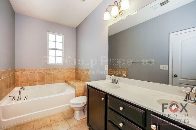 Building Photo - 18442 W Catawba Ave