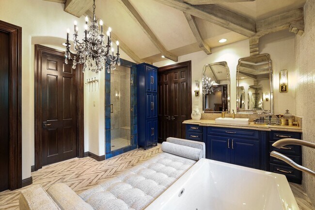 Building Photo - 5007 Cedar Creek Dr