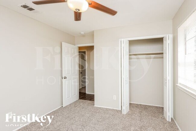 Building Photo - 6476 La Grange Cir