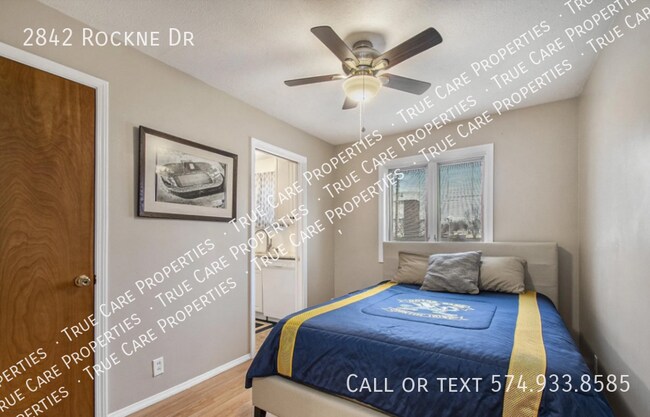 Building Photo - 2842 Rockne Dr