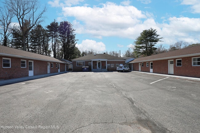 Primary Photo - 14311 Rte 9W