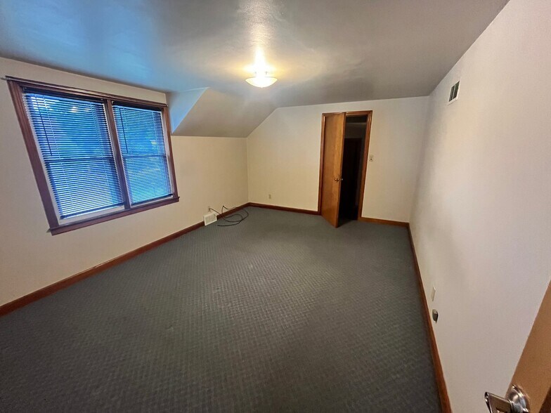 Building Photo - 3261 S Austin St