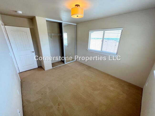 Building Photo - 92-637-637 Welo St