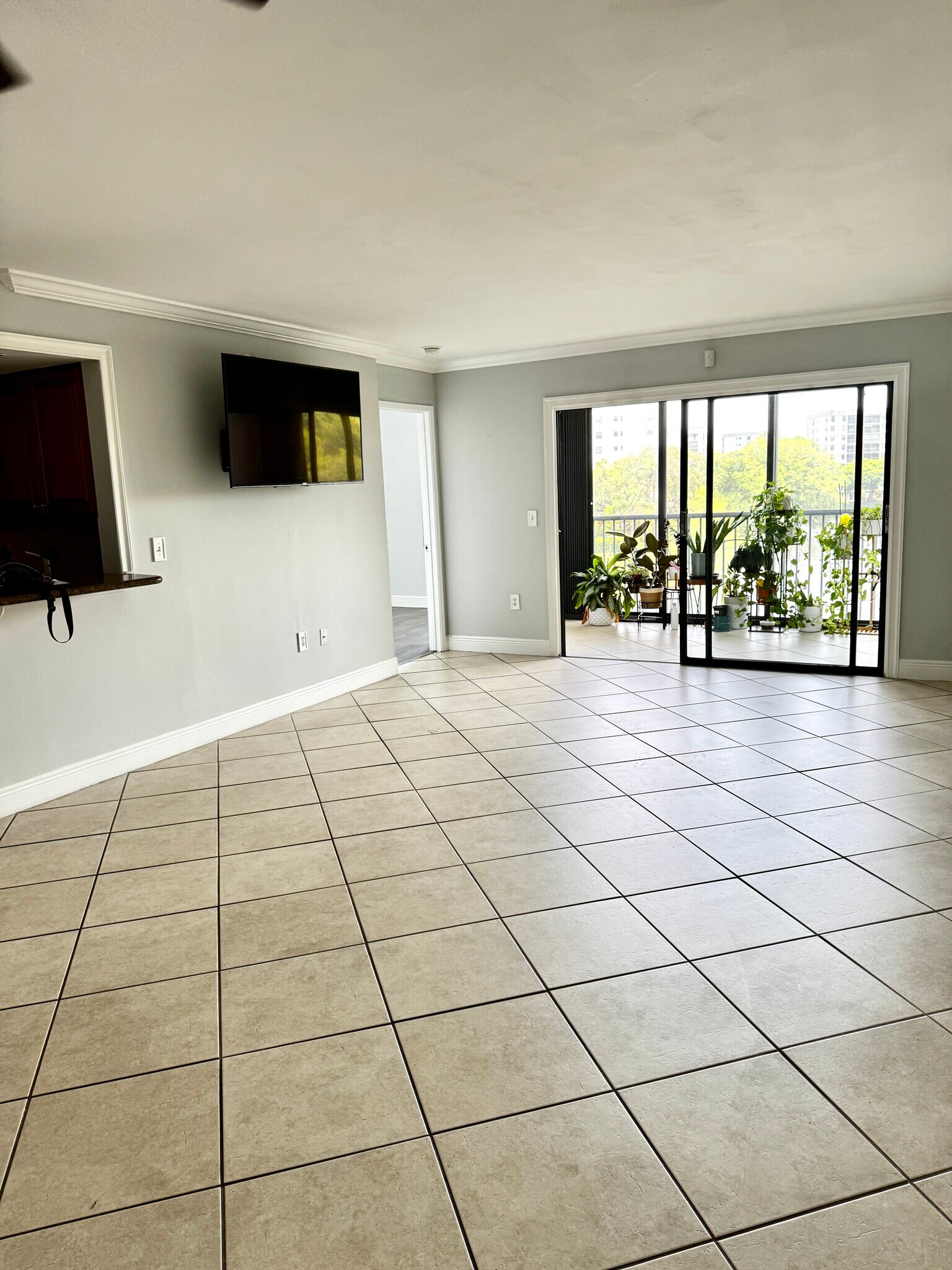 Building Photo - 2334 S Cypress Bend Dr