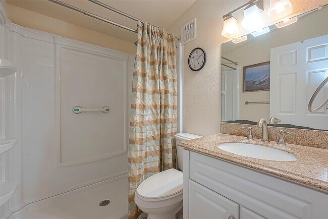 Building Photo - 2520 Richmond St