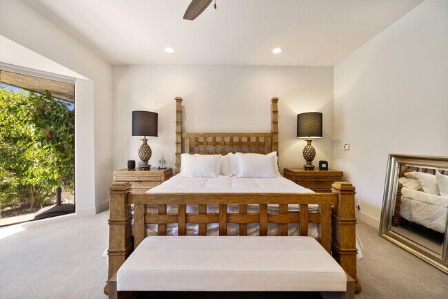 Building Photo - 76 Princeton Dr