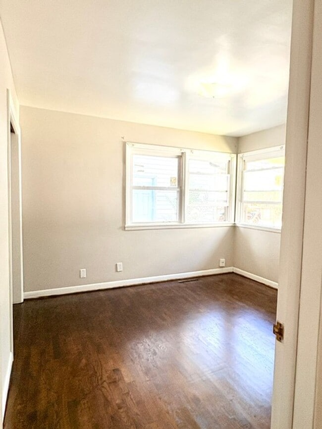 Building Photo - 521-A N. Oak Grove - 521-A N. Oak Grove, Springfield, MO.  65802
