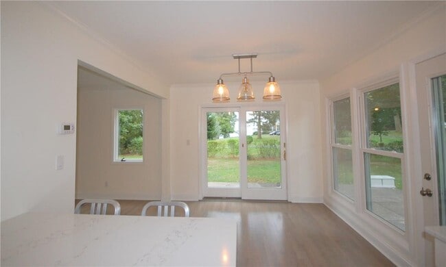 Building Photo - 891 Port Dr