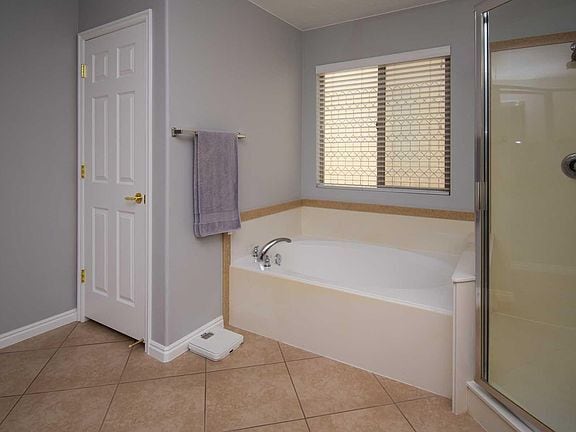 Building Photo - 4207 S Kiva Hill Dr
