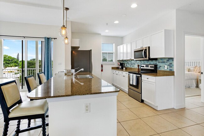 Building Photo - 3960 N Flagler Dr