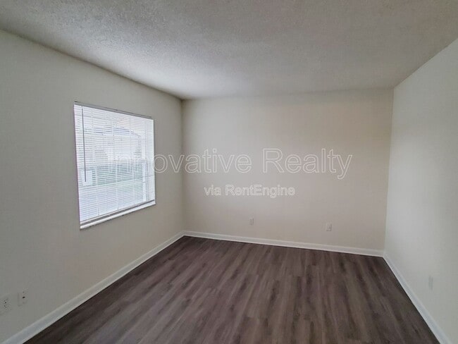 Building Photo - 5250 Davisson Ave