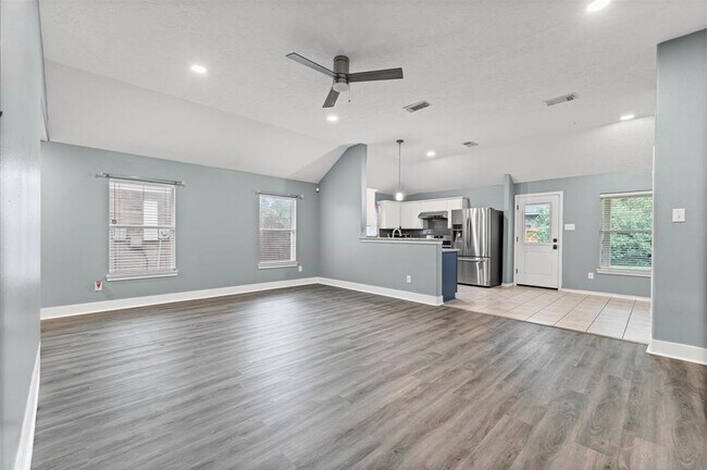 Building Photo - 11919 Piney Bend Dr