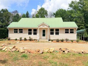 Building Photo - 3406 Holly Springs Rd