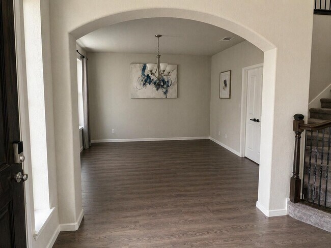 Building Photo - 221 Ashley Way