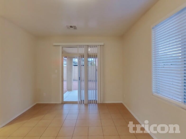 Building Photo - 7310 W St Charles Ave