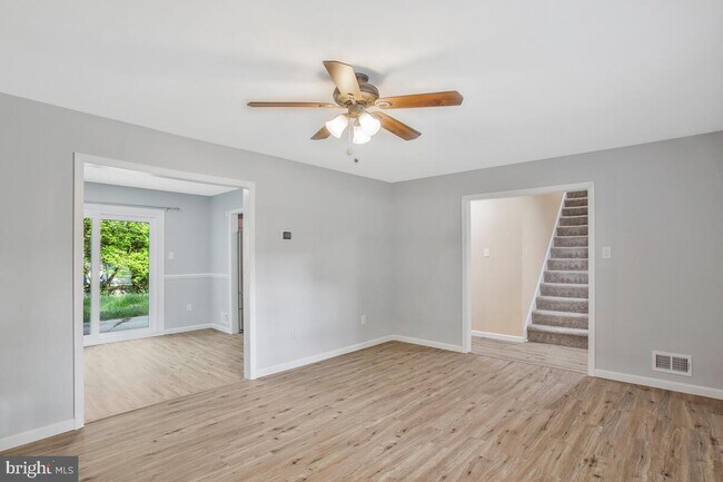 Building Photo - 9123 Old Burton Cir