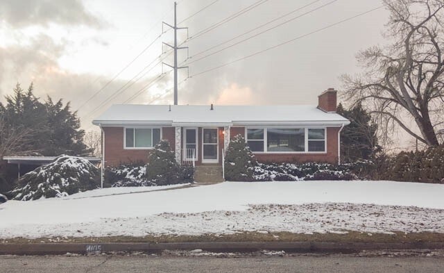 Building Photo - 4105 Edgehill Dr