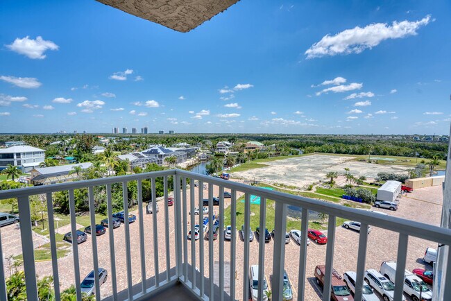 Building Photo - 5800 Bonita Beach Rd SW