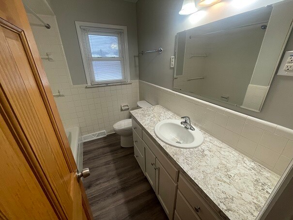 Building Photo - 4875 Burgis Ave SE