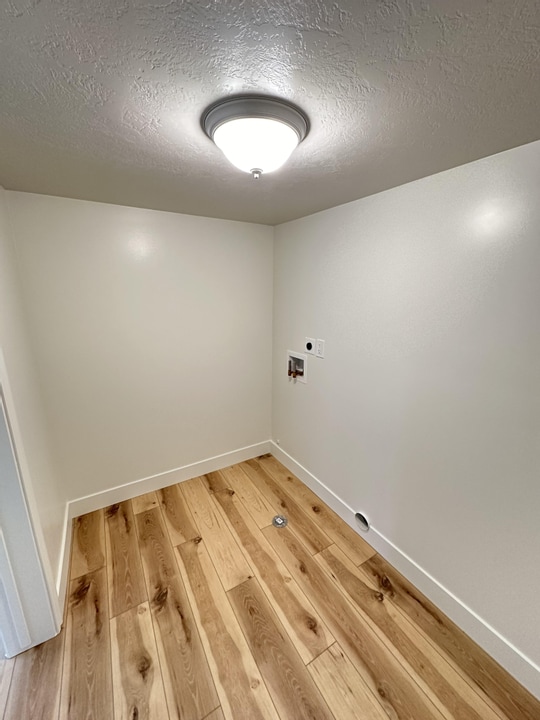 Building Photo - 10218 Snow Iris Way